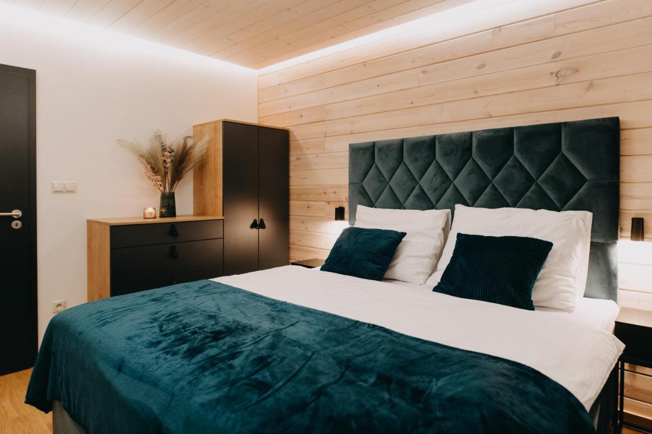 Skri Chalets ลิฟตอฟสกีมิคูลาช ภายนอก รูปภาพ
